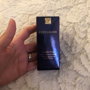 ESTEE LAUDER DOUBLE WEAR FOUNDATION 1N2 ECRU